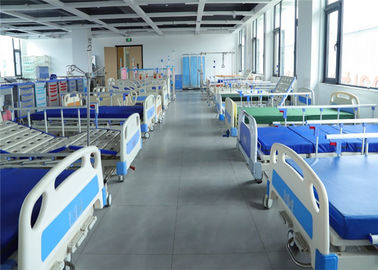 سرير من الفولاذ المطلي بطبقة معدنية قابلة للتعديل ، دليل سرير مستشفى متنقل يدوي