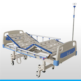 سرير مستشفى كهربائي متعدد الوظائف 0 - 40 درجة زاوية رفع الساق